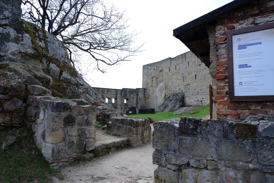 zamek Kamieniec na maj&oacute;wkę