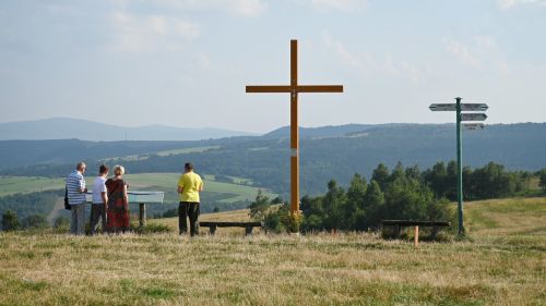 Ludzie na wycieczce po Podkarpaciu