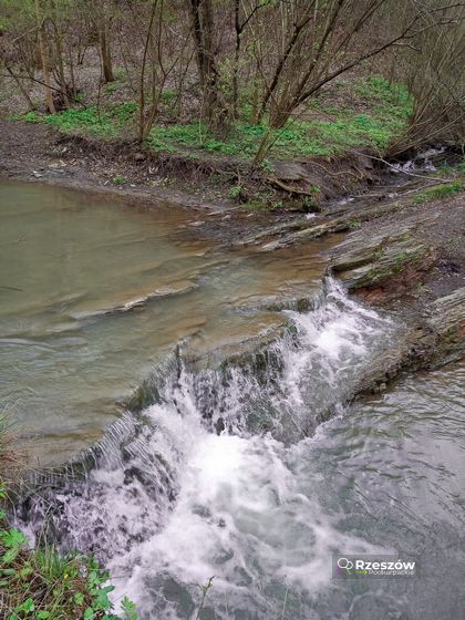 wodospad w Iwli kaskady na potoku